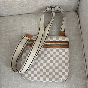 Louis Vuitton Damier Azur Pochette Bosphore